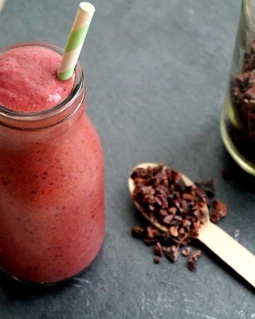 De-stress Cacao Berry Smoothie - recipe by Nourish Everyday