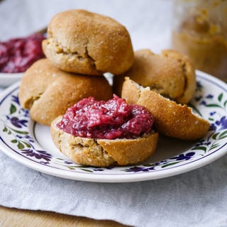 Grain free Sesame Tahini Scones (gluten free, dairy free, paleo friendly, vegetarian) - recipe by Nourish Everyday