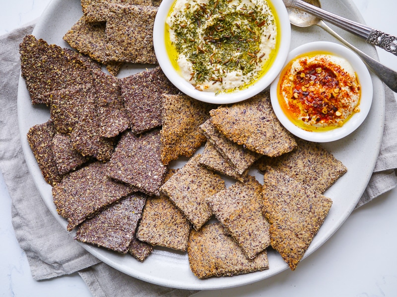 Easy Crunchy Flaxseed Crackers {gluten free, grain free, egg free, vegan, paleo, sugar free} - recipe by Nourish Everyday