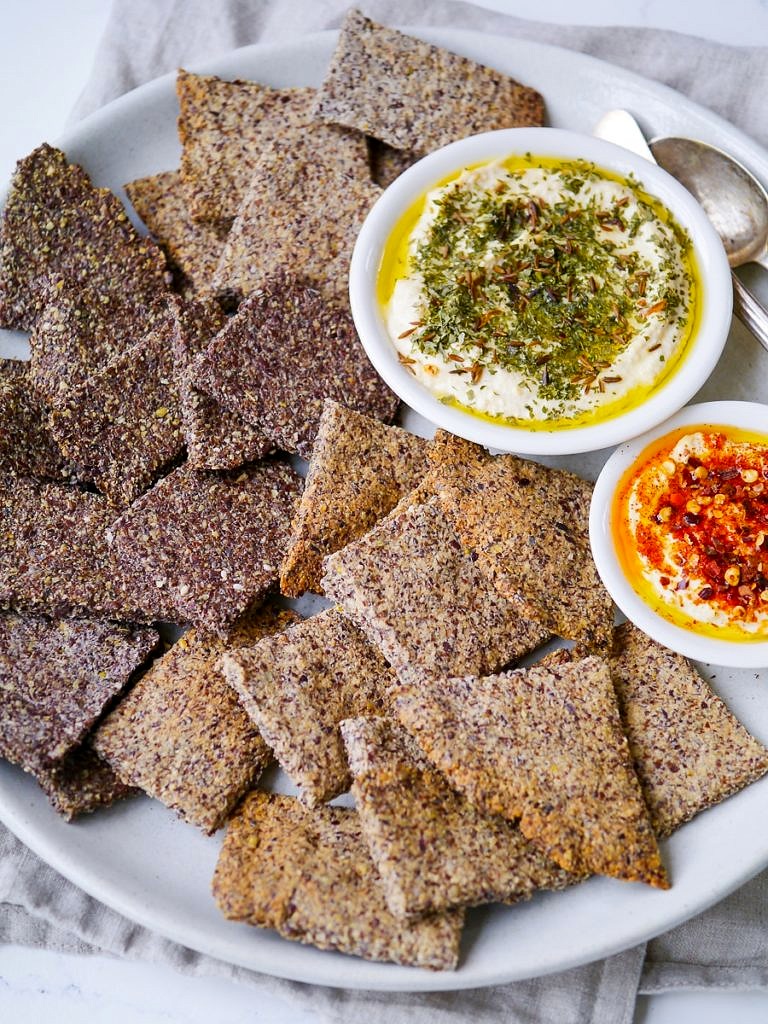 Easy Crunchy Flaxseed Crackers {gluten free, grain free, egg free, vegan, paleo, sugar free} - recipe by Nourish Everyday