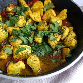 Golden Turmeric Chicken Stir Fry - a simple healthy stir fry that's easy to whip up for dinner! Gluten free and dairy free. Recipe by Nourish Everyday