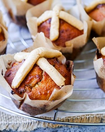 Have a healthy Easter with these grain free Paleo Hot Cross Muffins! Gluten free and dairy free, these are really easy to make and full of protein rich almond flour. Recipe by Nourish Everyday