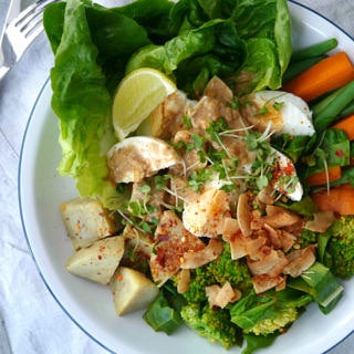 Indonesian Gado Gado Salad (gluten free, dairy free, grain free, vegetarian) - recipe via Nourish Everyday