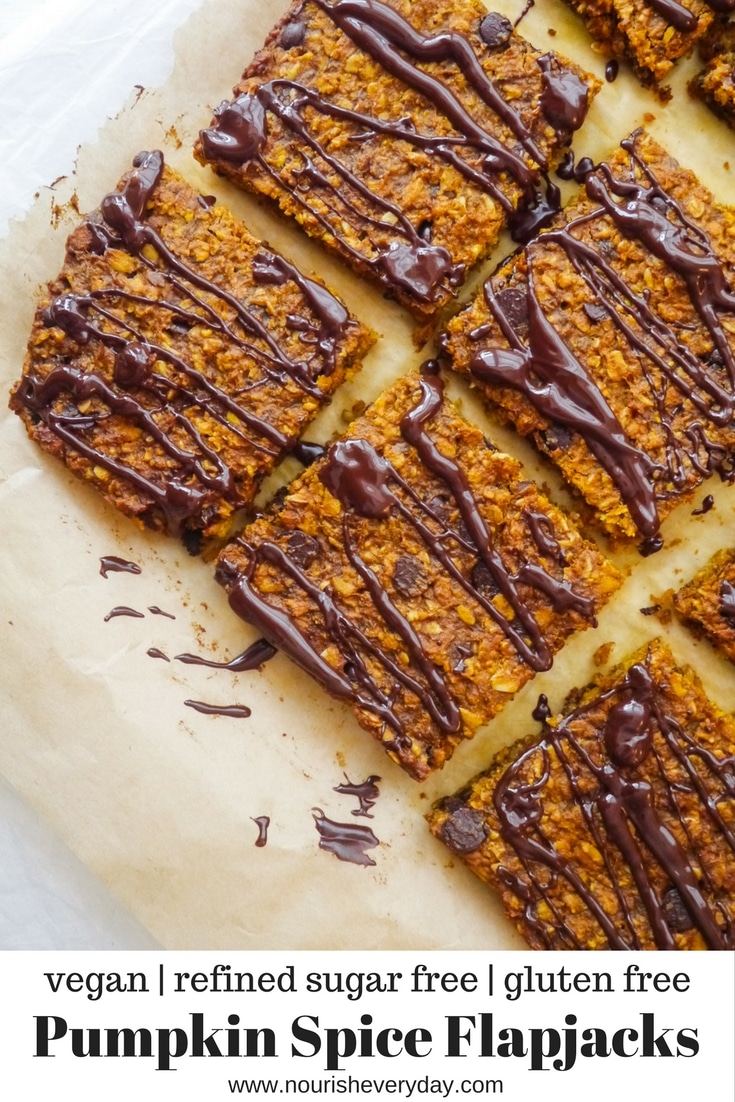 Chewy vegan pumpkin spice flapjacks made with real pumpkin and all natural ingredients. Free from refined sugar, these are a great seasonal healthy snack! Recipe via wordpress-6440-15949-223058.cloudwaysapps.com