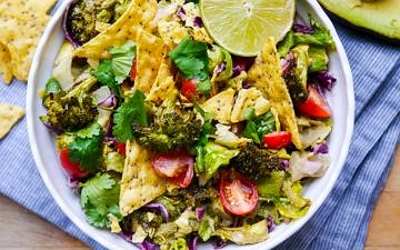 Vegan friendly Roasted Broccoli and Guacamole Salad | wordpress-6440-15949-223058.cloudwaysapps.com | all the goodness of a big green salad mixed with lots of avocado and lime, so easy and delicious!