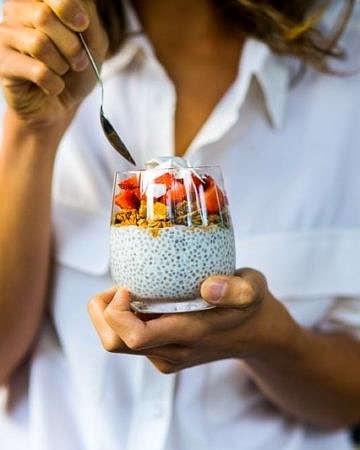 Overcoming Orthorexia: Realisations and Recovery - a blog post on wordpress-6440-15949-223058.cloudwaysapps.com - In this article on overcoming orthorexia I share when and how I faced the realisation that my healthy eating habits might not be so healthy, after all.