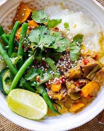 This slow cooker lamb pumpkin curry is bursting with flavour and so easy to prepare. Gluten free, sugar free, dairy free and paleo friendly! Recipe via wordpress-6440-15949-223058.cloudwaysapps.com