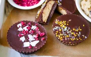 Maca Cashew Mousse Chocolate Cups are a delicious healthier dessert, and they're vegan and paleo friendly! Gluten free, dairy free and naturally sweetened with maple syrup.