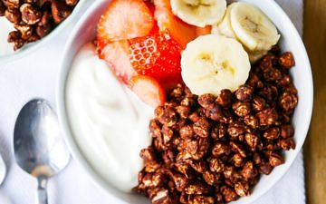 Crispy Chocolate Puffed Buckwheat Cereal - easy healthy Coco Pops! Naturally sweetened and nothing artificial. Gluten free, dairy free, and a vegan option. Recipe via nourisheveryday.com
