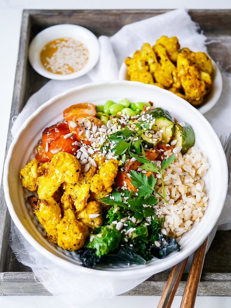Roasted Turmeric Cauliflower Buddha Bowls (gluten free, dairy free, egg free, vegan friendly) - a healthy recipe by Nourish Everyday