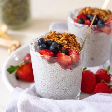 Creamy Greek Yoghurt Chia Pudding